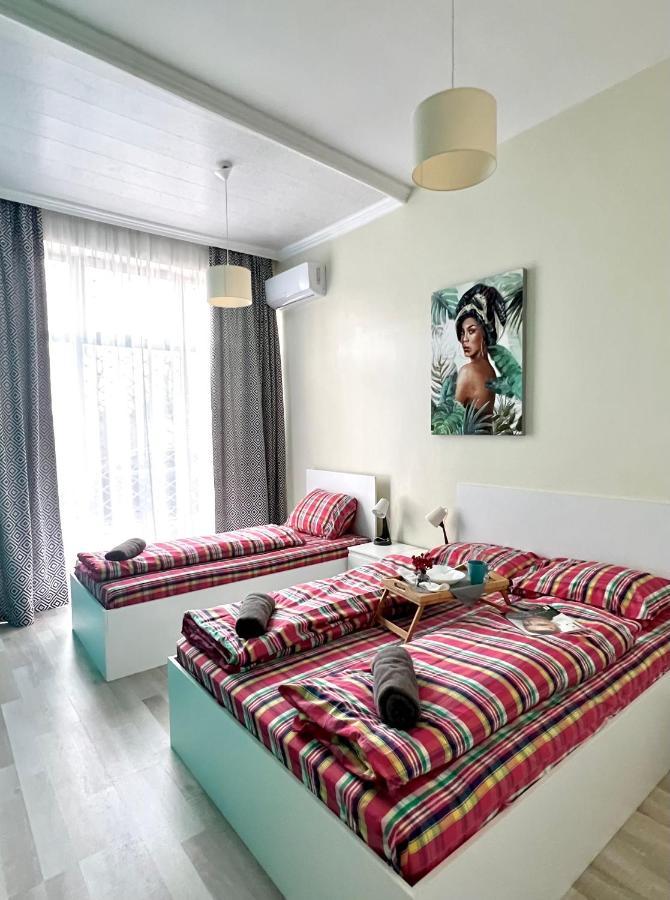 Apartment Flower House 4